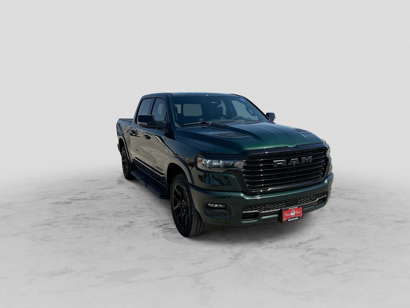 2026 RAM 1500 RAM 1500 LARAMIE CREW CAB 4X4 5'7' BOX