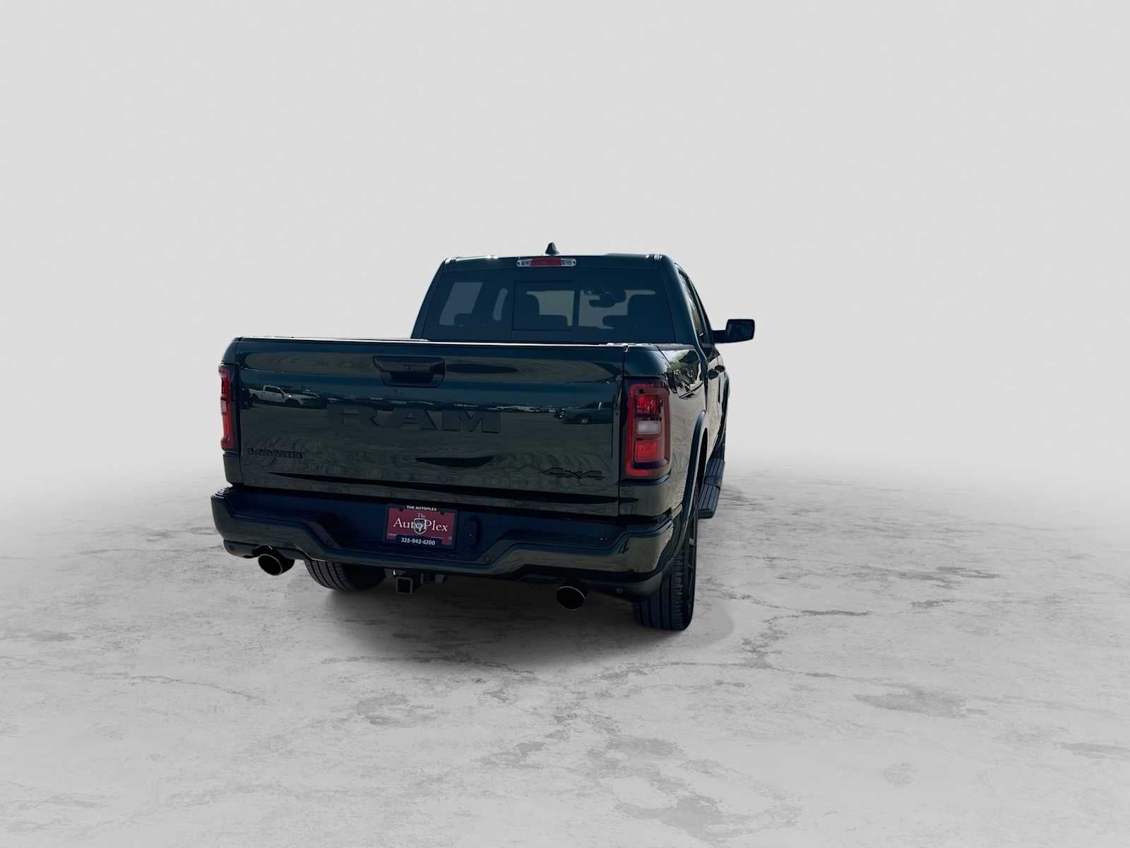 2026 RAM 1500 RAM 1500 LARAMIE CREW CAB 4X4 5'7' BOX