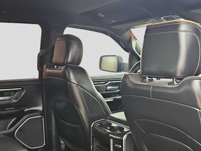 2020 RAM 1500 Laramie Crew Cab 4x4 5'7' Box