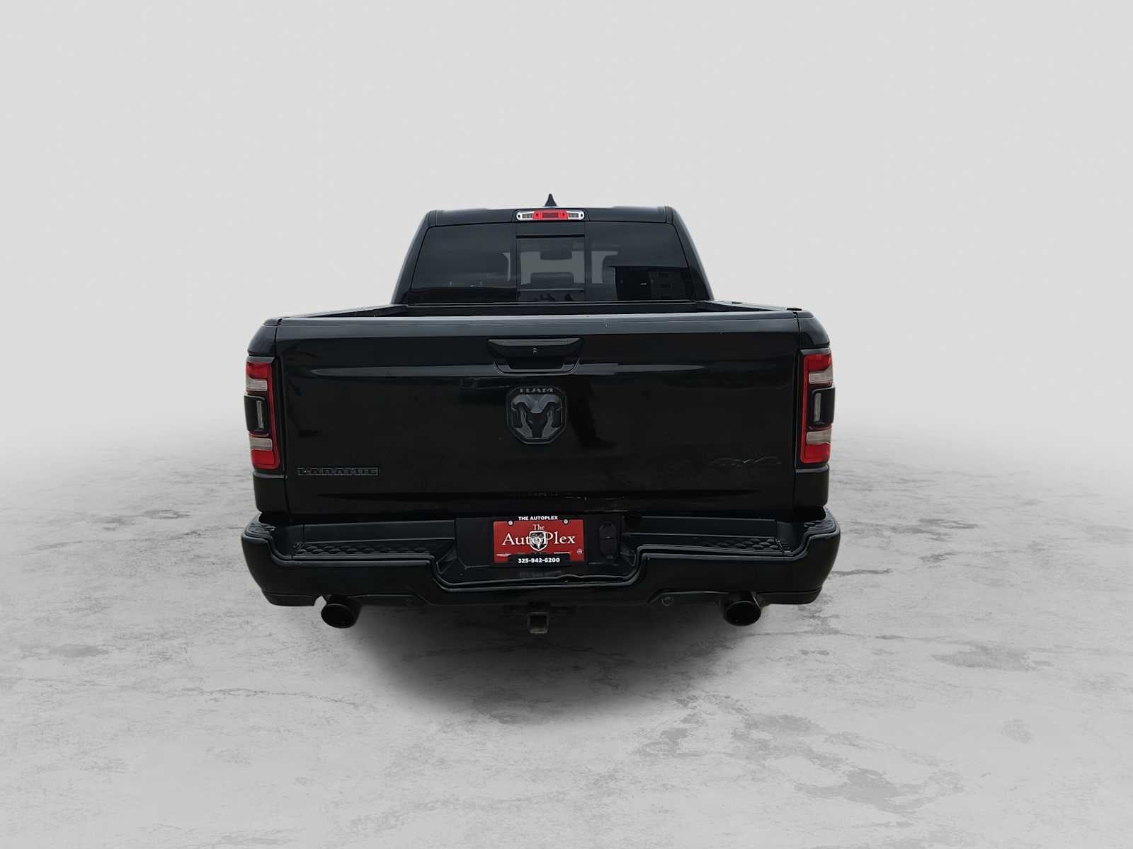 2020 RAM 1500 Laramie Crew Cab 4x4 5'7' Box