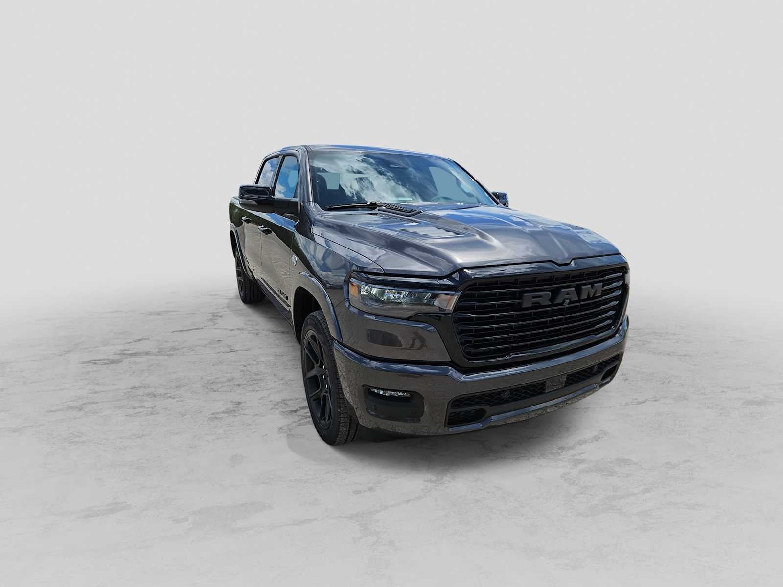 2026 RAM 1500 RAM 1500 LARAMIE CREW CAB 4X4 5'7' BOX