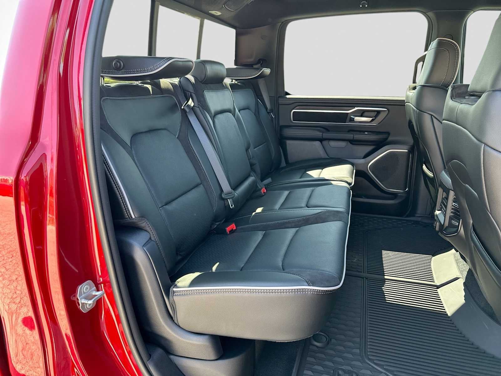 2027 RAM 1500 RAM 1500 LARAMIE CREW CAB 4X4 5'7' BOX