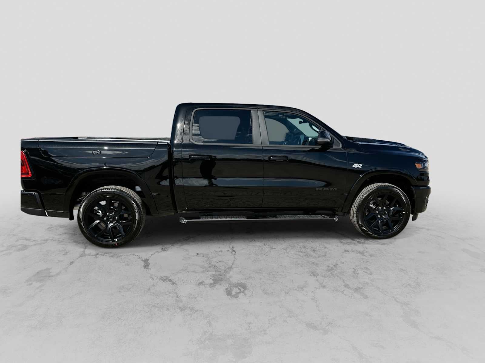 2026 RAM 1500 RAM 1500 LARAMIE CREW CAB 4X4 5'7' BOX