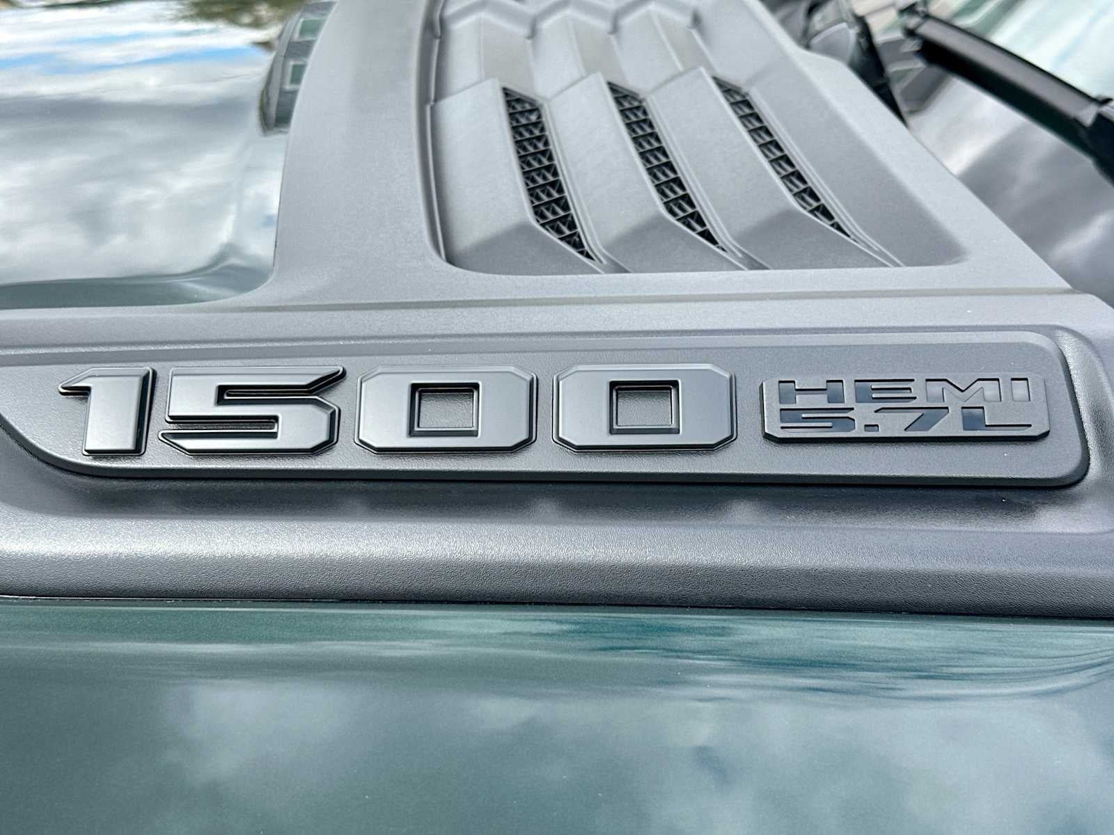 2027 RAM 1500 RAM 1500 LARAMIE CREW CAB 4X4 5'7' BOX
