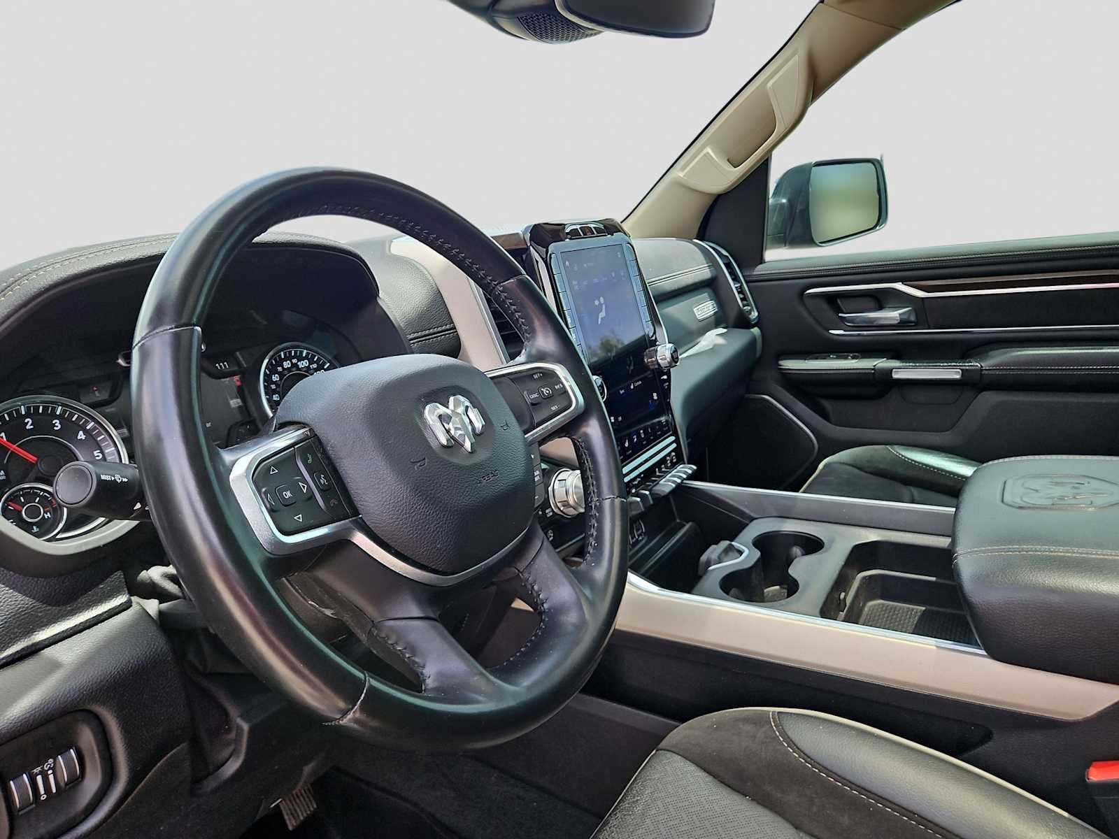 2021 RAM 1500 Laramie Crew Cab 4x4 5'7' Box