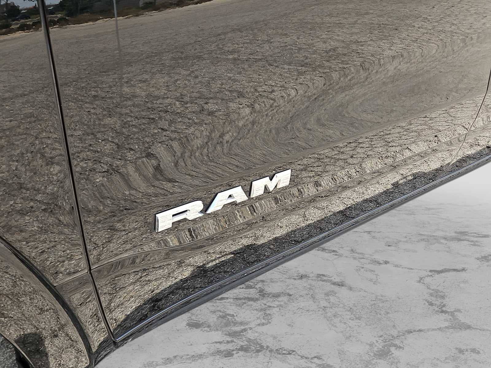 2021 RAM 1500 Laramie Crew Cab 4x4 5'7' Box