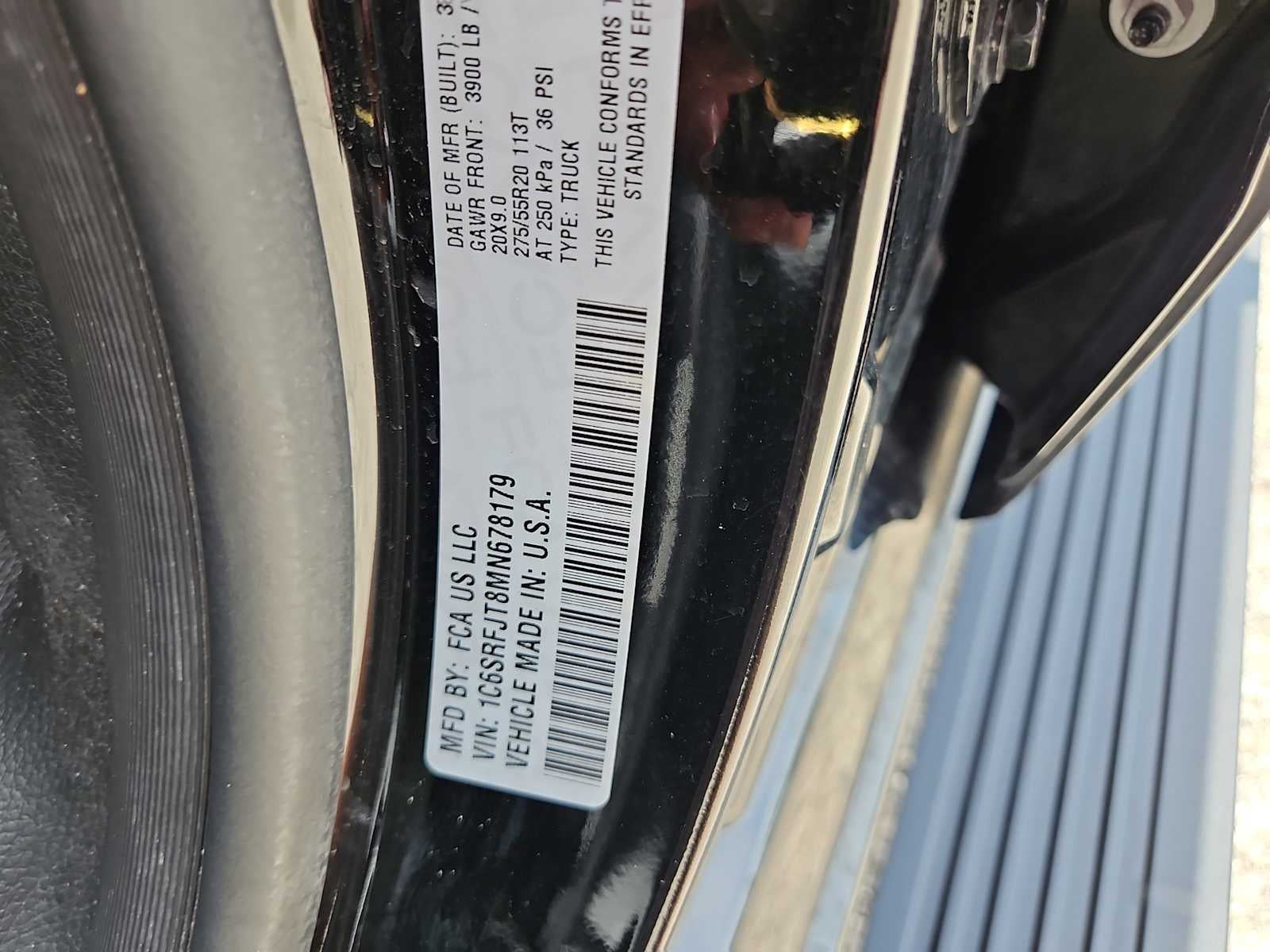 2021 RAM 1500 Laramie Crew Cab 4x4 5'7' Box