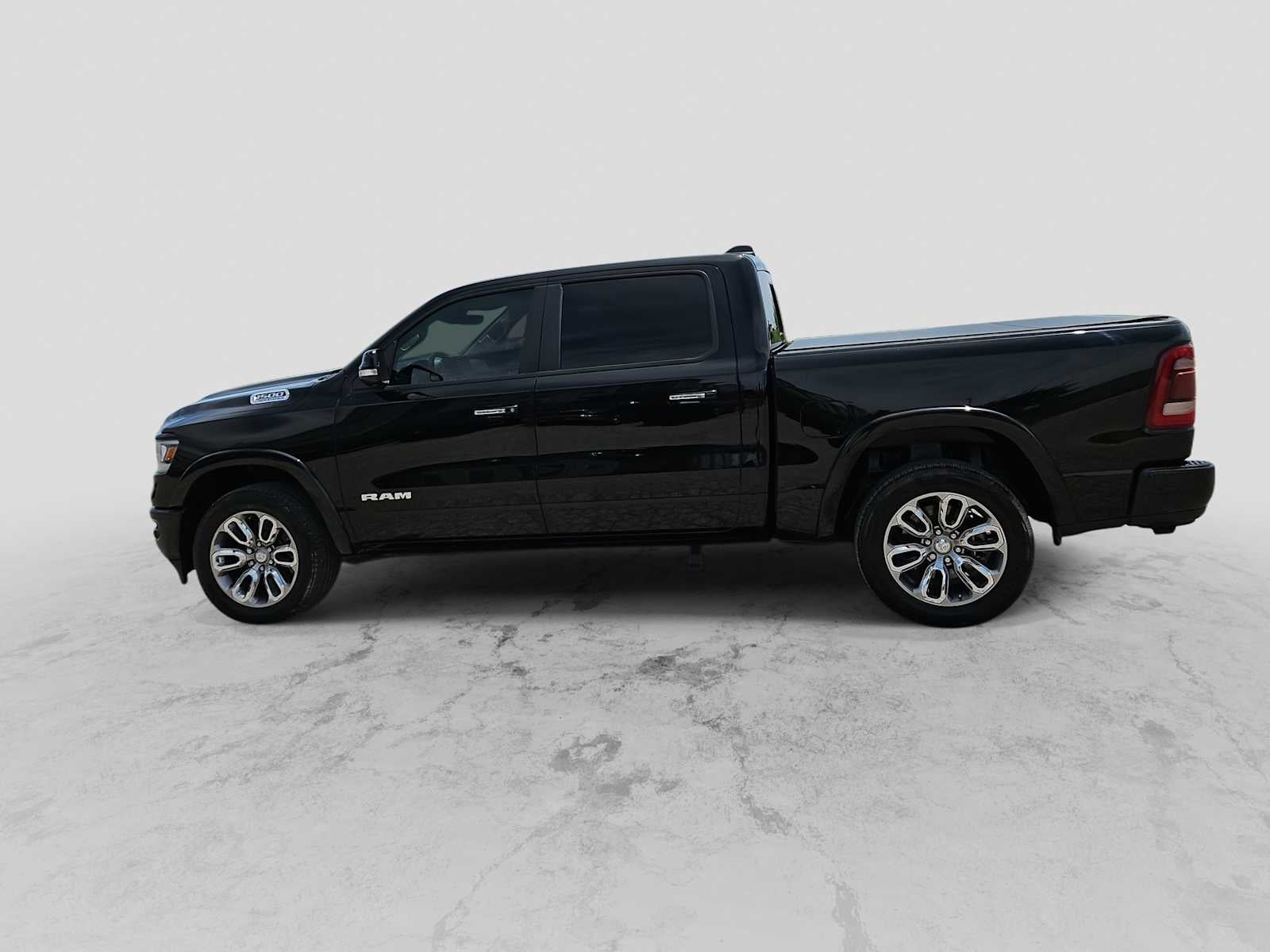 2021 RAM 1500 Laramie Crew Cab 4x4 5'7' Box