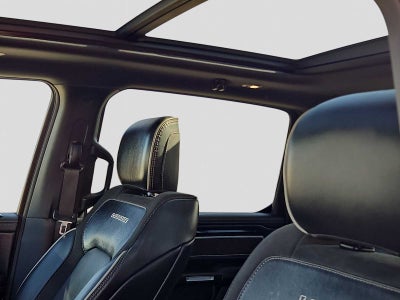 2022 RAM 1500 Laramie Crew Cab 4x4 5'7' Box