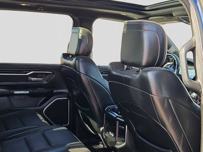 2022 RAM 1500 Laramie Crew Cab 4x4 5'7' Box