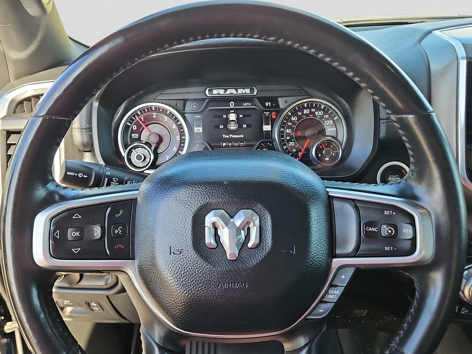 2022 RAM 1500 Laramie Crew Cab 4x4 5'7' Box