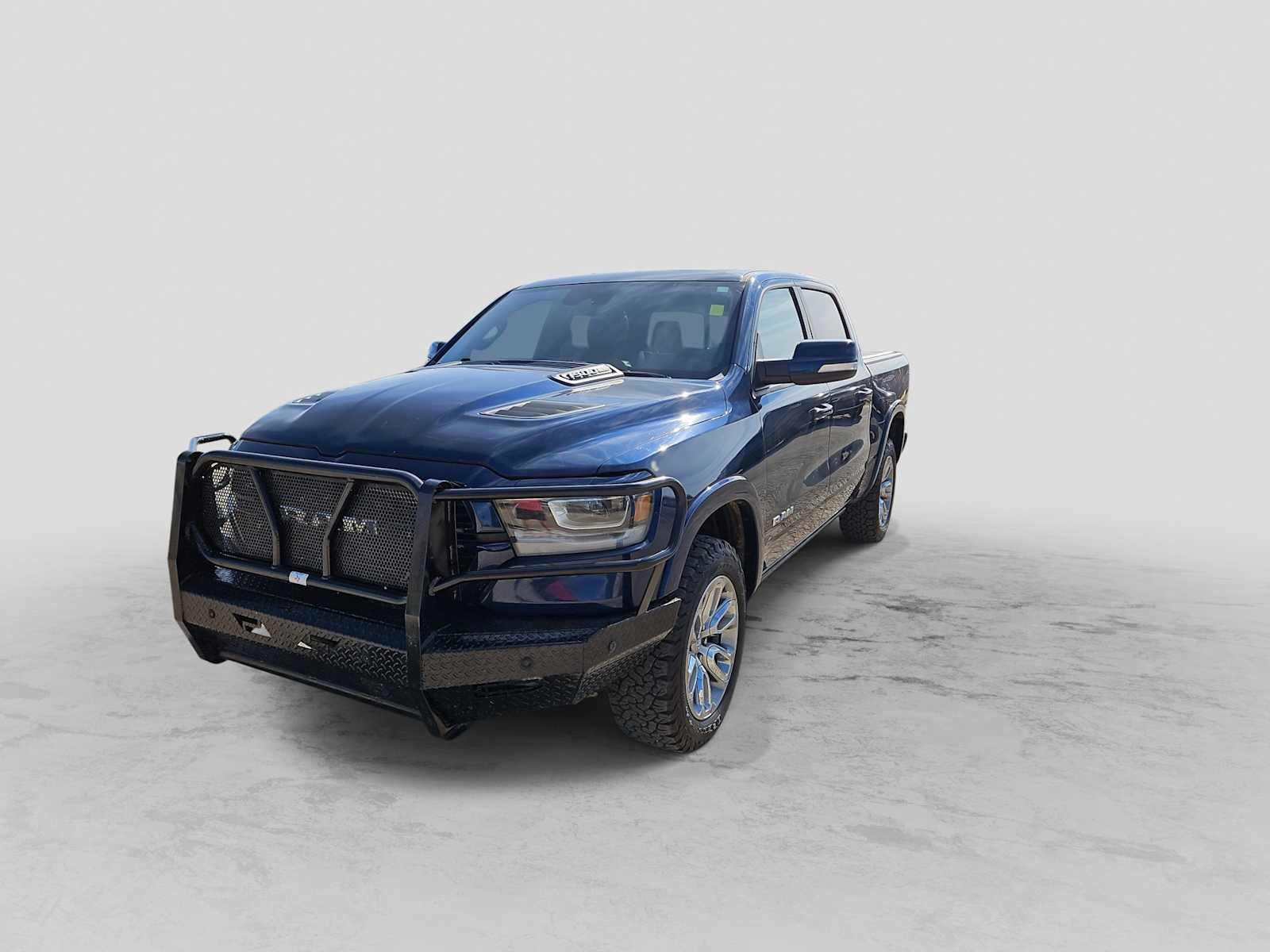 2022 RAM 1500 Laramie Crew Cab 4x4 5'7' Box