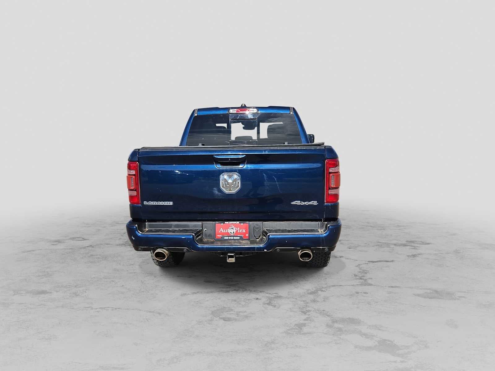 2022 RAM 1500 Laramie Crew Cab 4x4 5'7' Box