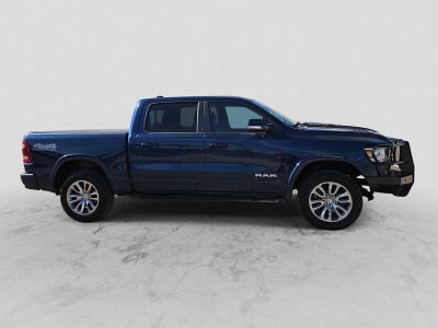 2022 RAM 1500 Laramie Crew Cab 4x4 5'7' Box