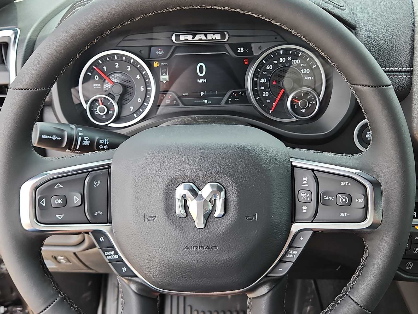 2026 RAM 1500 RAM 1500 LARAMIE CREW CAB 4X4 5'7' BOX