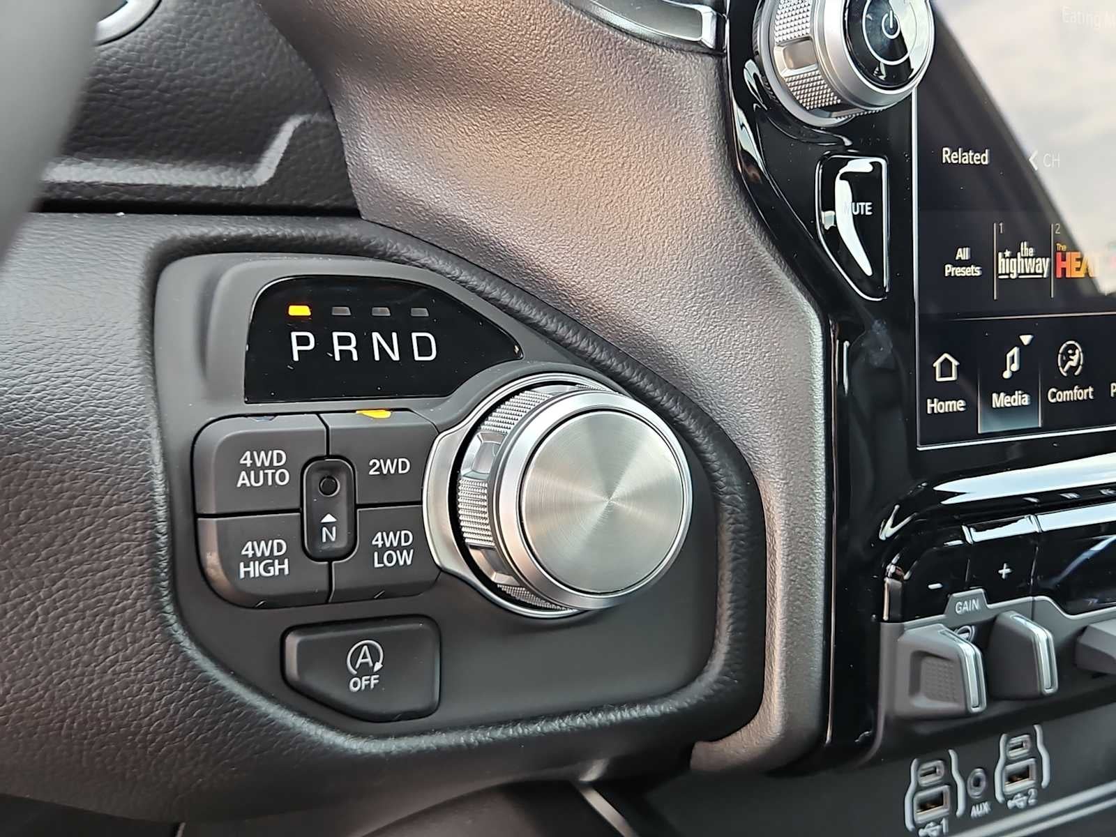 2026 RAM 1500 RAM 1500 LARAMIE CREW CAB 4X4 5'7' BOX