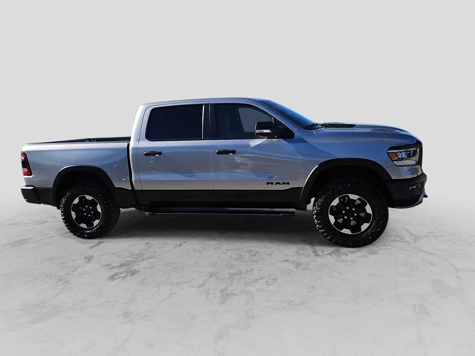 2022 RAM 1500 Rebel Crew Cab 4x4 5'7' Box