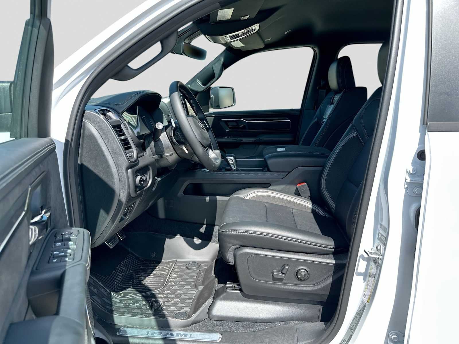 2027 RAM 1500 RAM 1500 RHO CREW CAB 4X4 5'7' BOX