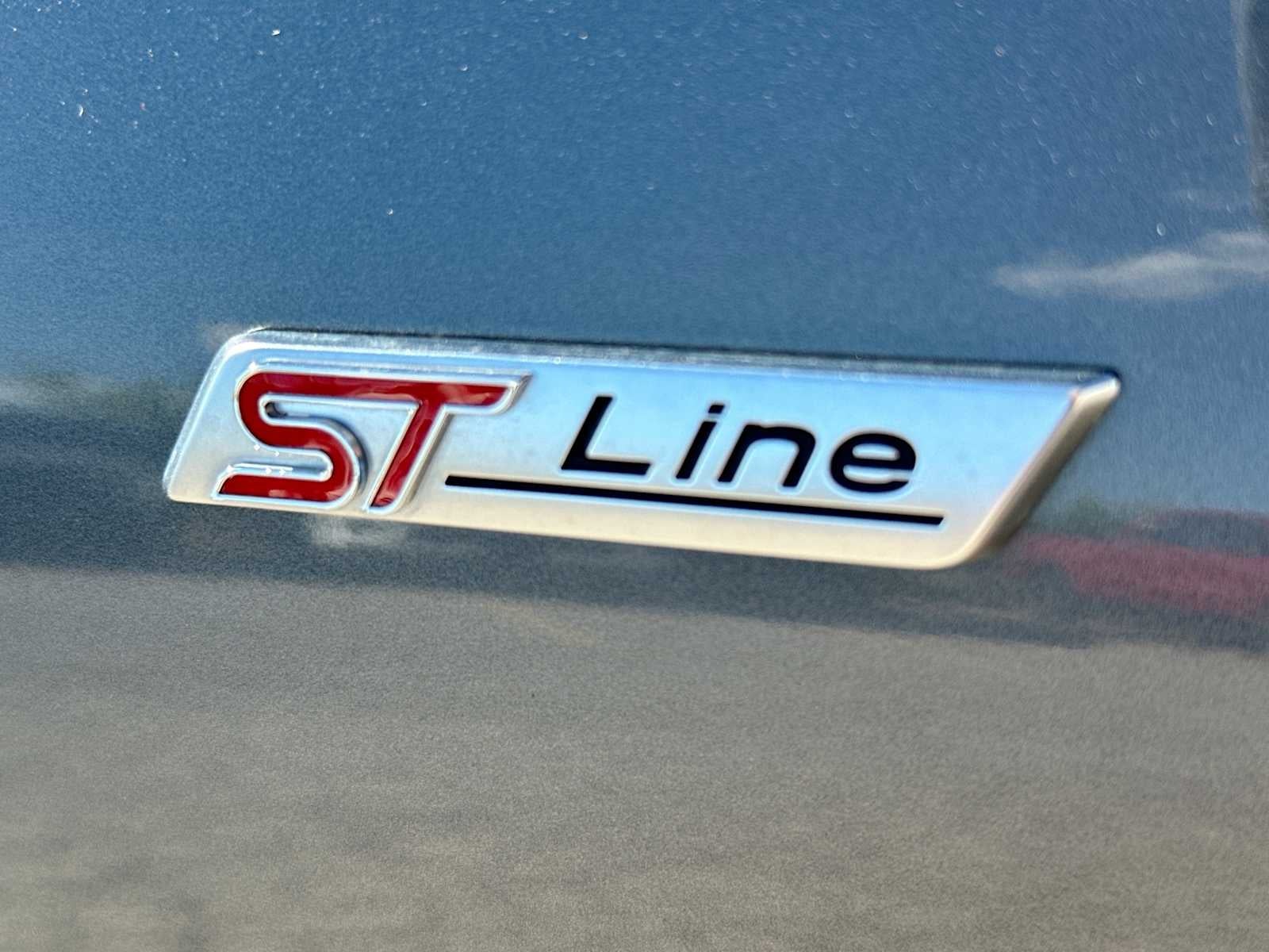 2025 Ford Escape ST-Line