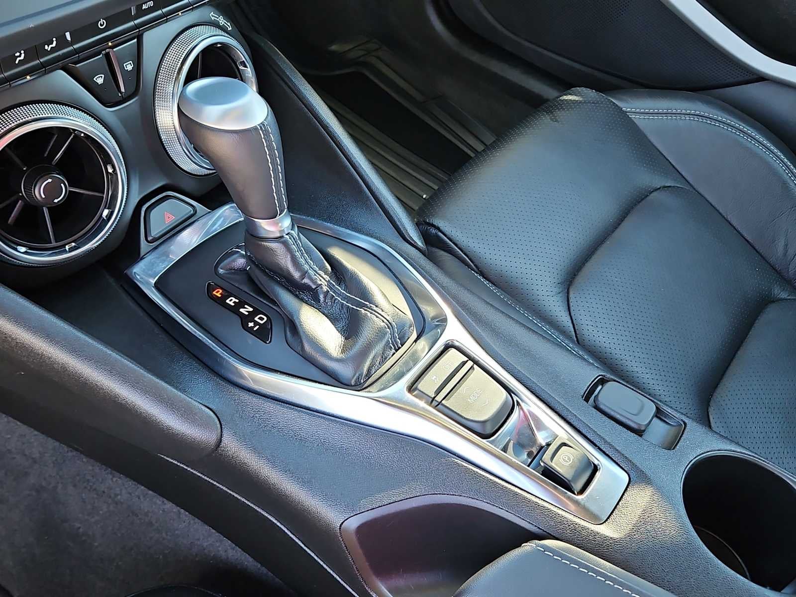 2024 Chevrolet Camaro RWD Coupe 1LT