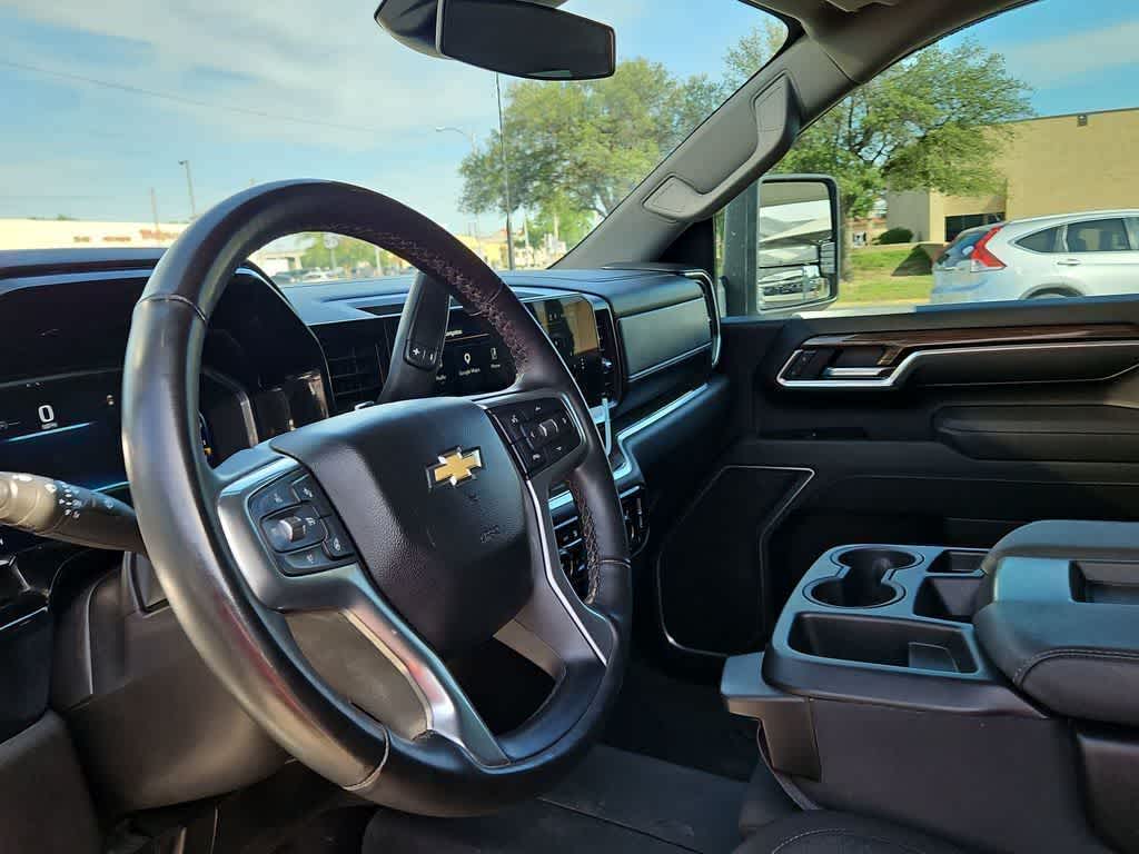 2025 Chevrolet Silverado 2500HD 4WD Crew Cab Standard Bed LT