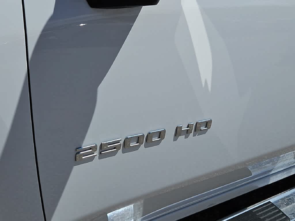 2025 Chevrolet Silverado 2500HD 4WD Crew Cab Standard Bed LT