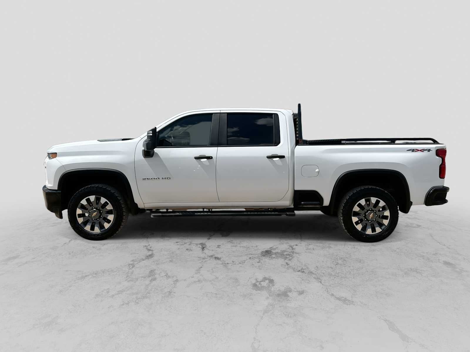 2021 Chevrolet Silverado 2500HD 4WD Crew Cab Standard Bed Custom