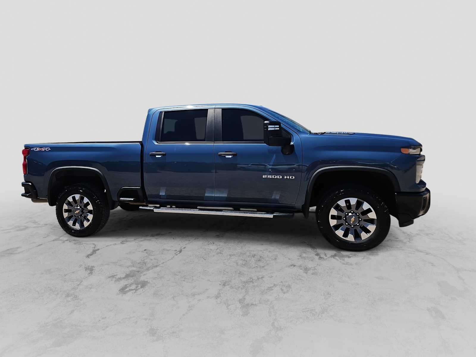 2024 Chevrolet Silverado 2500HD 4WD Crew Cab Standard Bed Custom