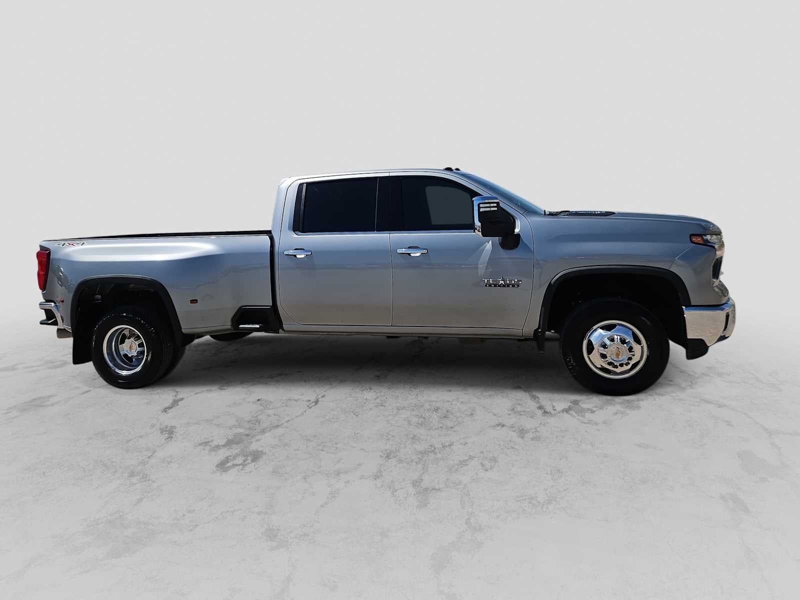 2024 Chevrolet Silverado 3500HD 4WD Crew Cab Long Bed LTZ