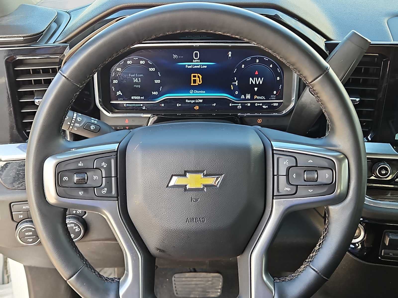 2023 Chevrolet Silverado 1500 4WD Crew Cab Standard Bed LT