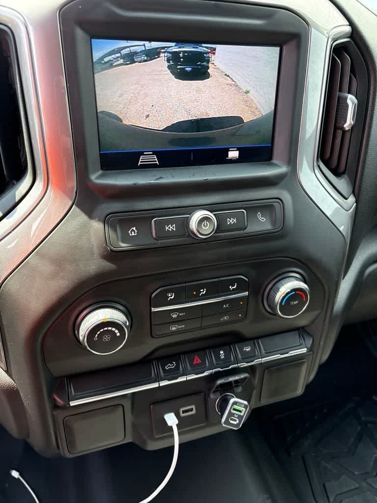 2021 Chevrolet Silverado 1500 2WD Crew Cab Short Bed Custom