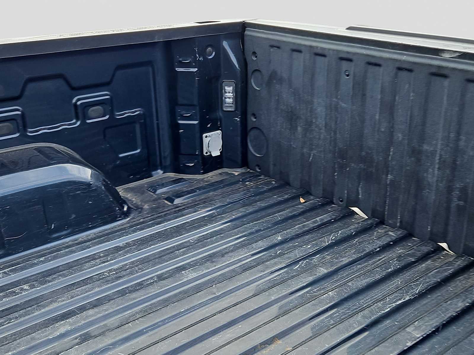 2021 Chevrolet Silverado 1500 2WD Crew Cab Short Bed LT
