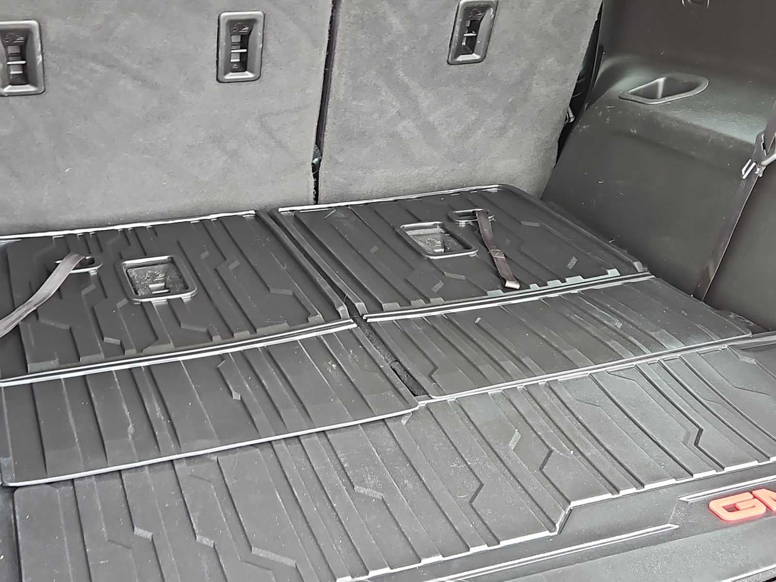 2020 GMC Acadia AWD AT4