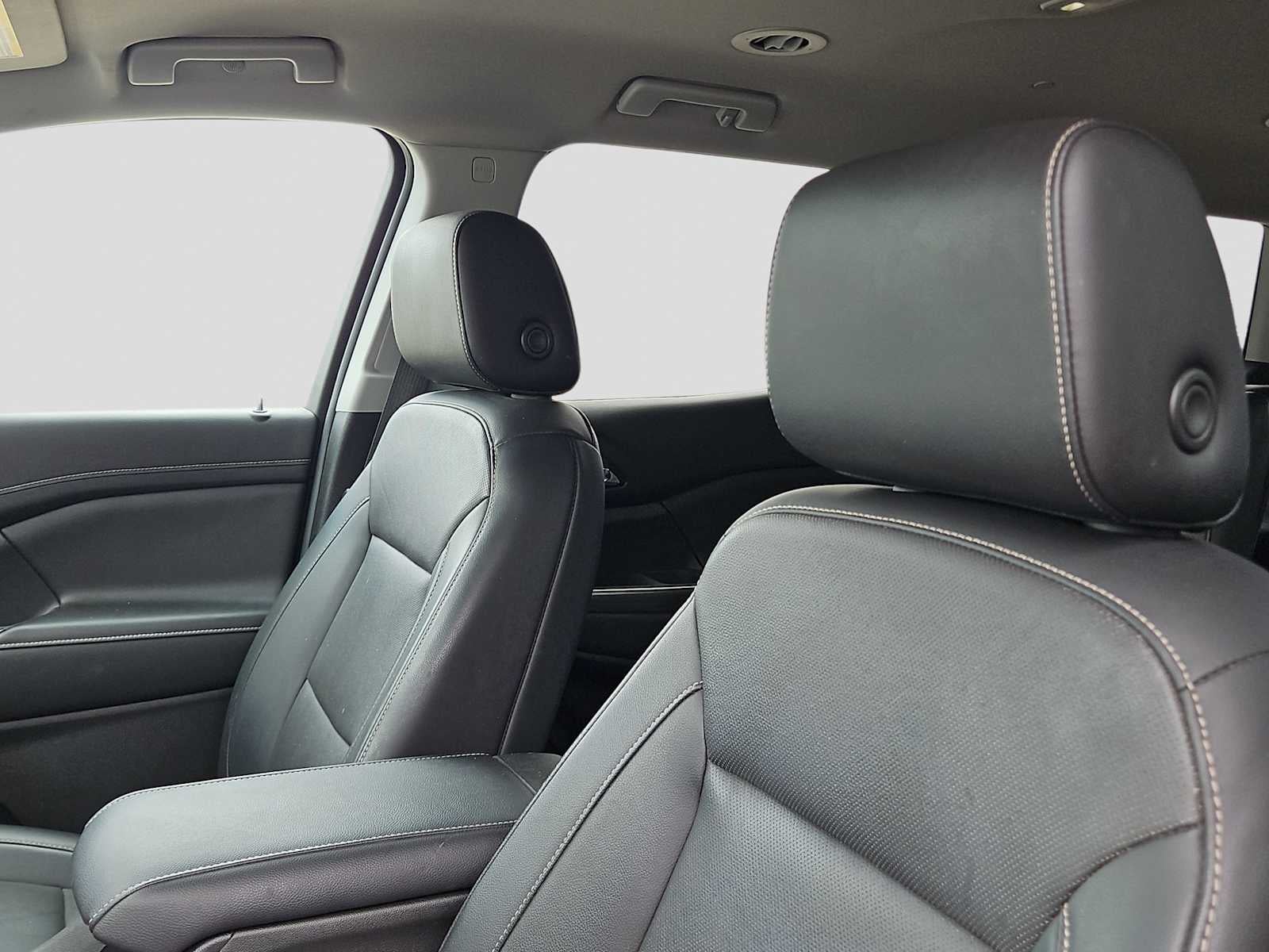 2023 GMC Acadia FWD SLT