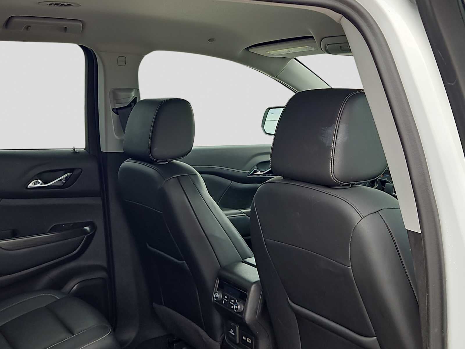 2023 GMC Acadia FWD SLT