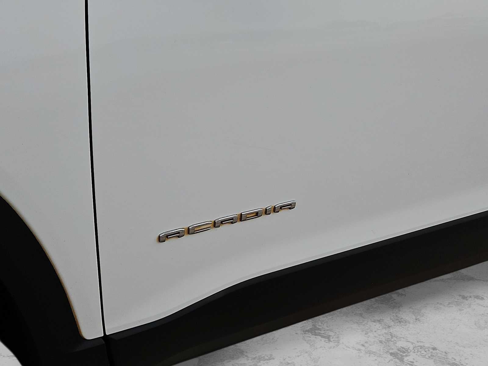 2023 GMC Acadia FWD SLT