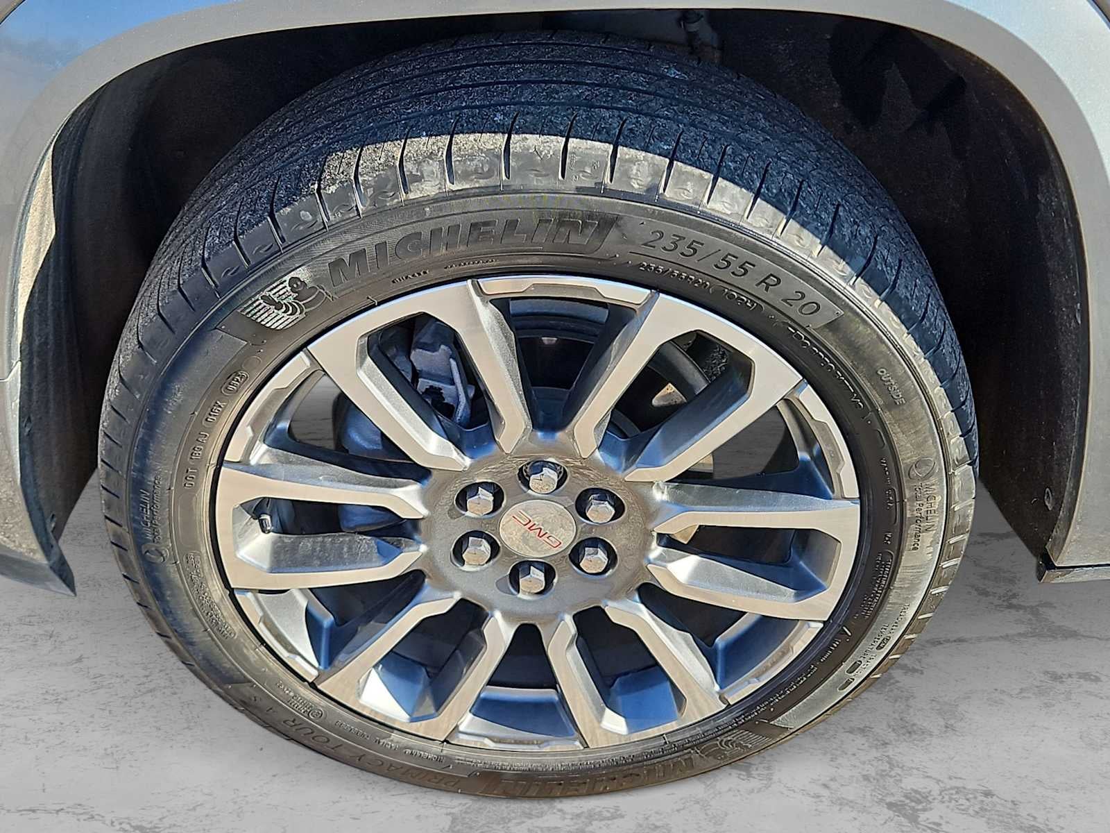 2023 GMC Acadia FWD Denali