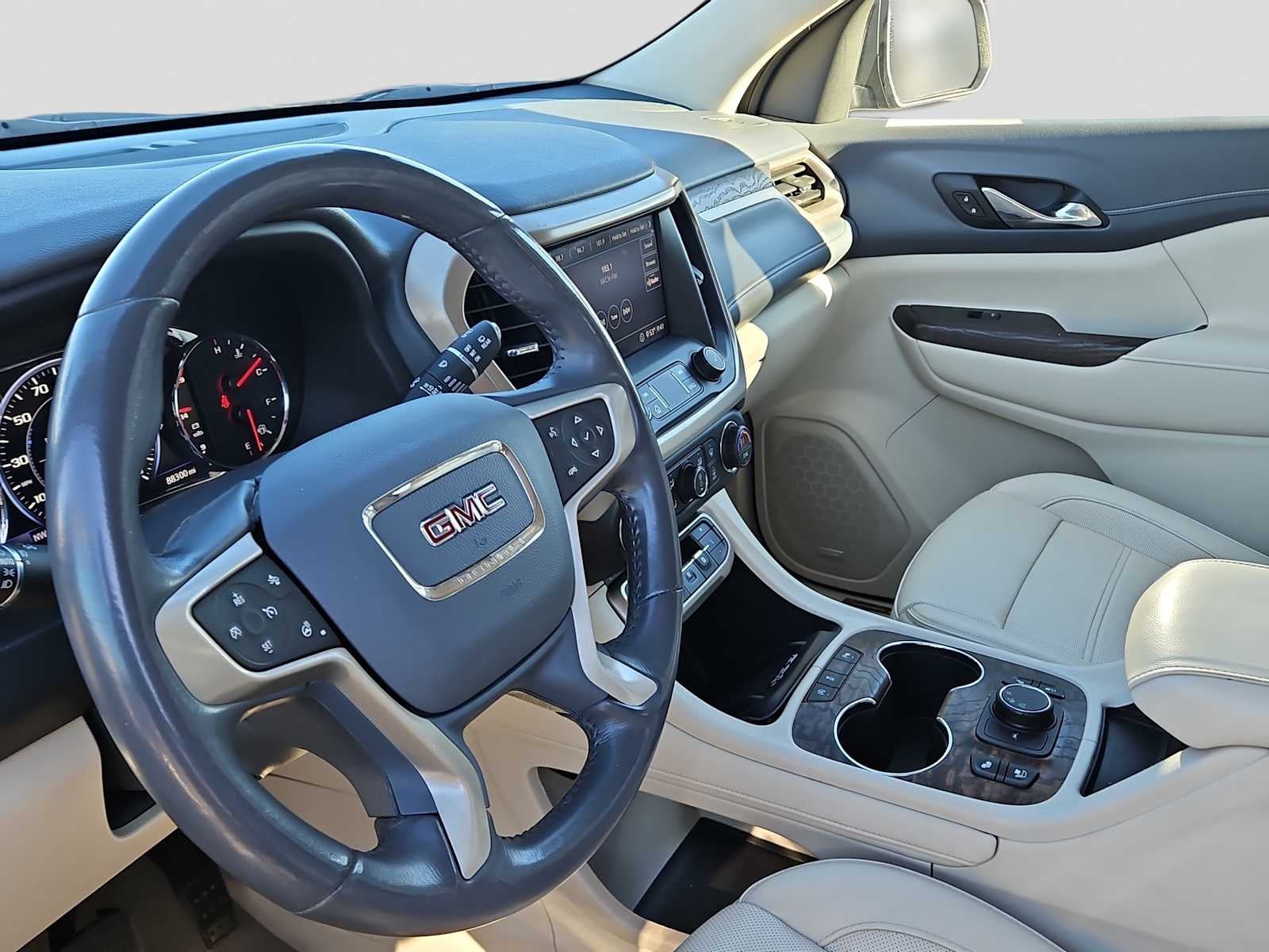 2020 GMC Acadia FWD Denali