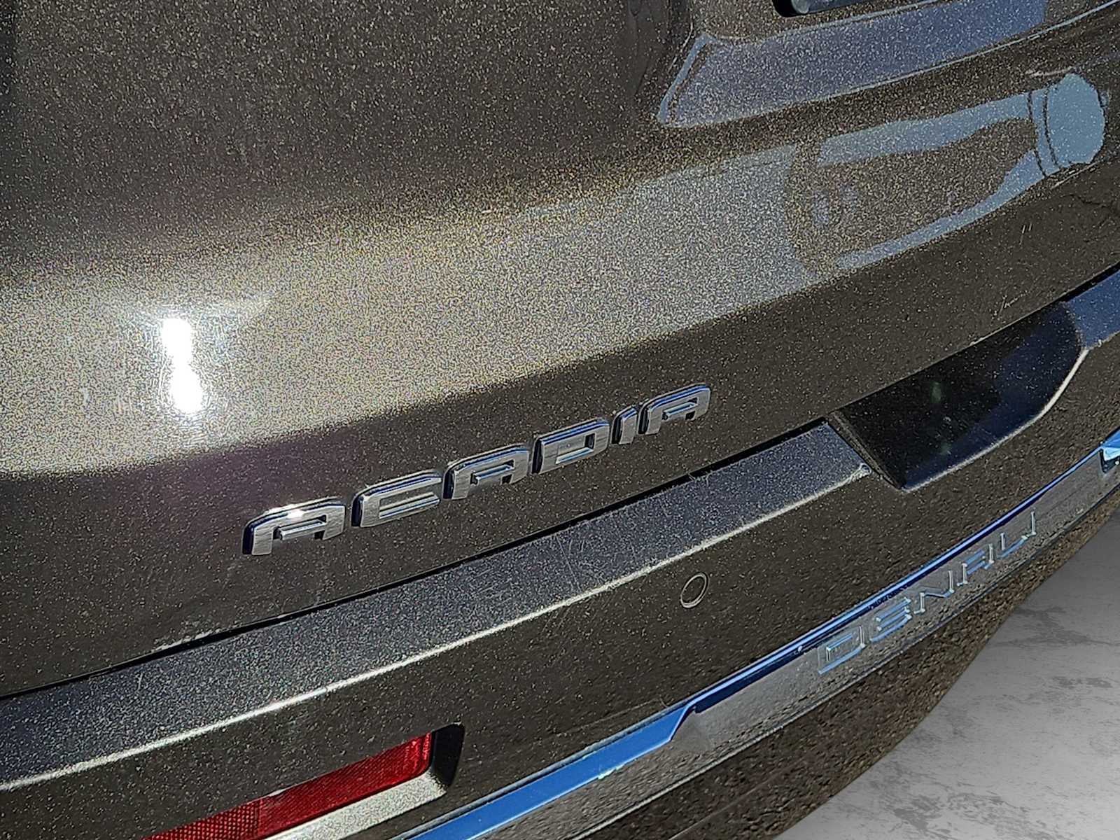 2020 GMC Acadia FWD Denali