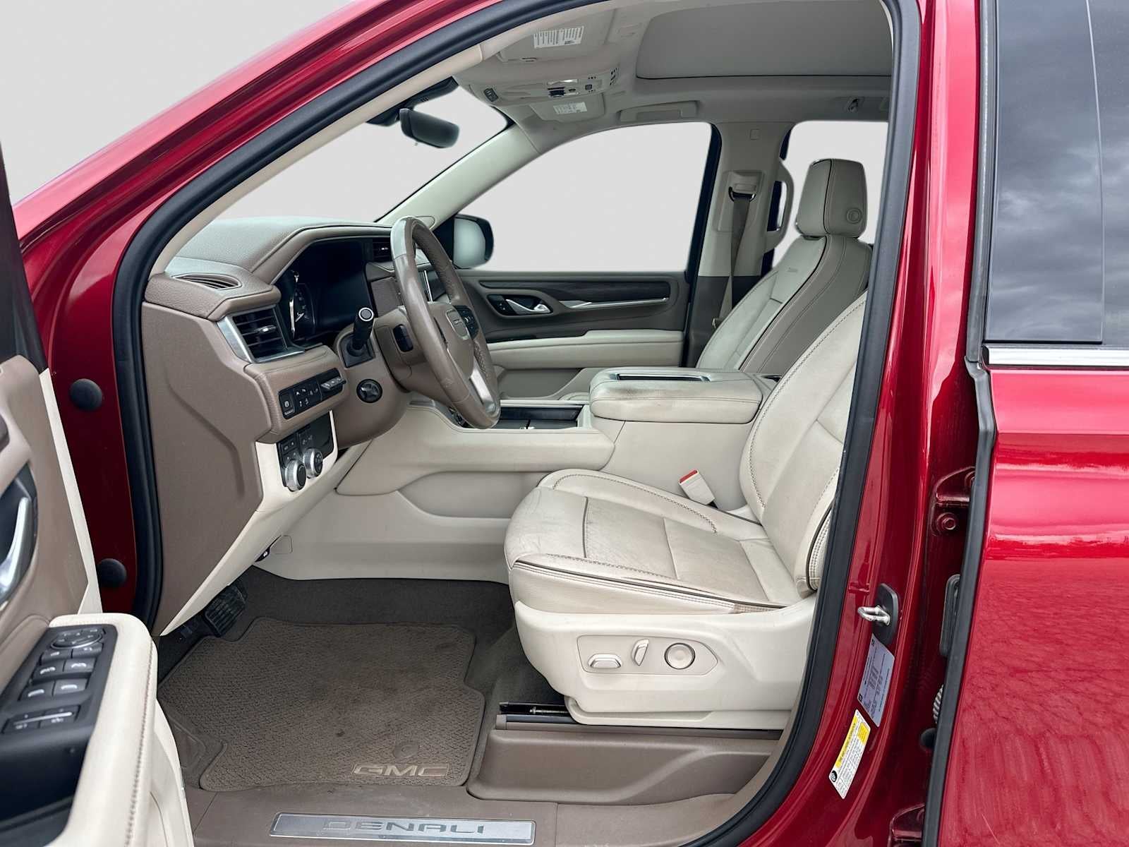2021 GMC Yukon 4WD Denali