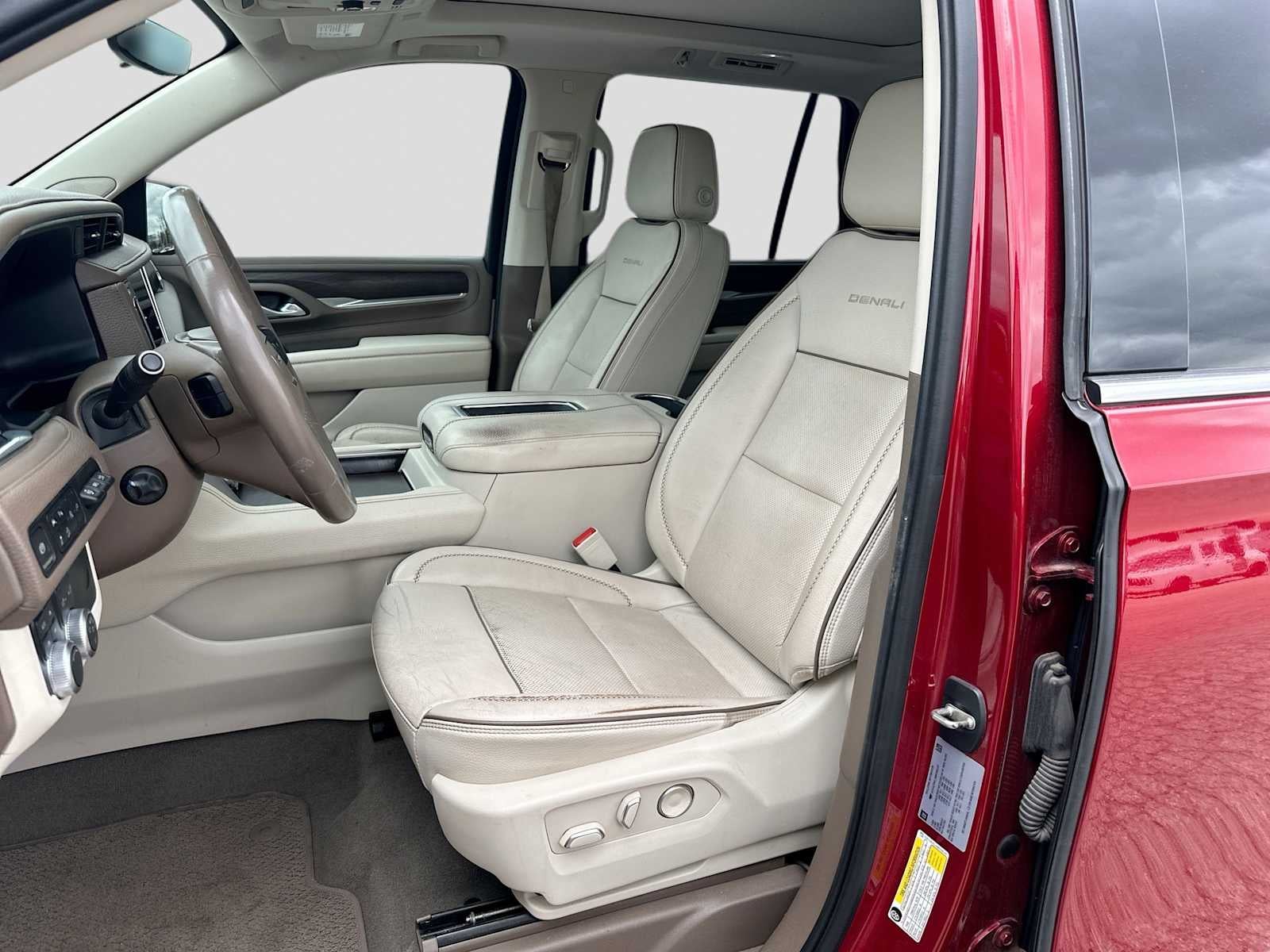 2021 GMC Yukon 4WD Denali