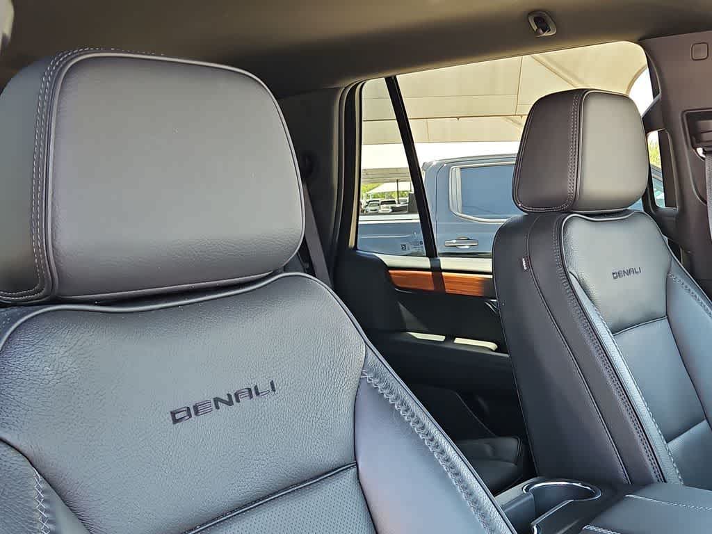 2025 GMC Yukon 4WD 4dr Denali