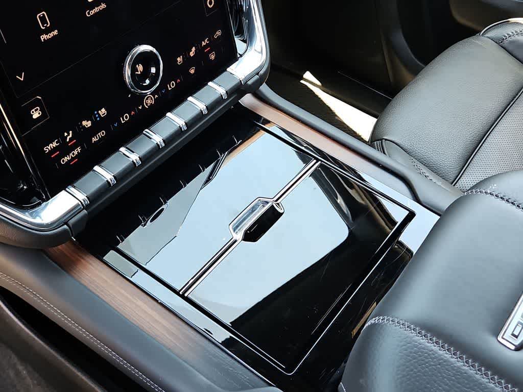 2025 GMC Yukon 4WD 4dr Denali