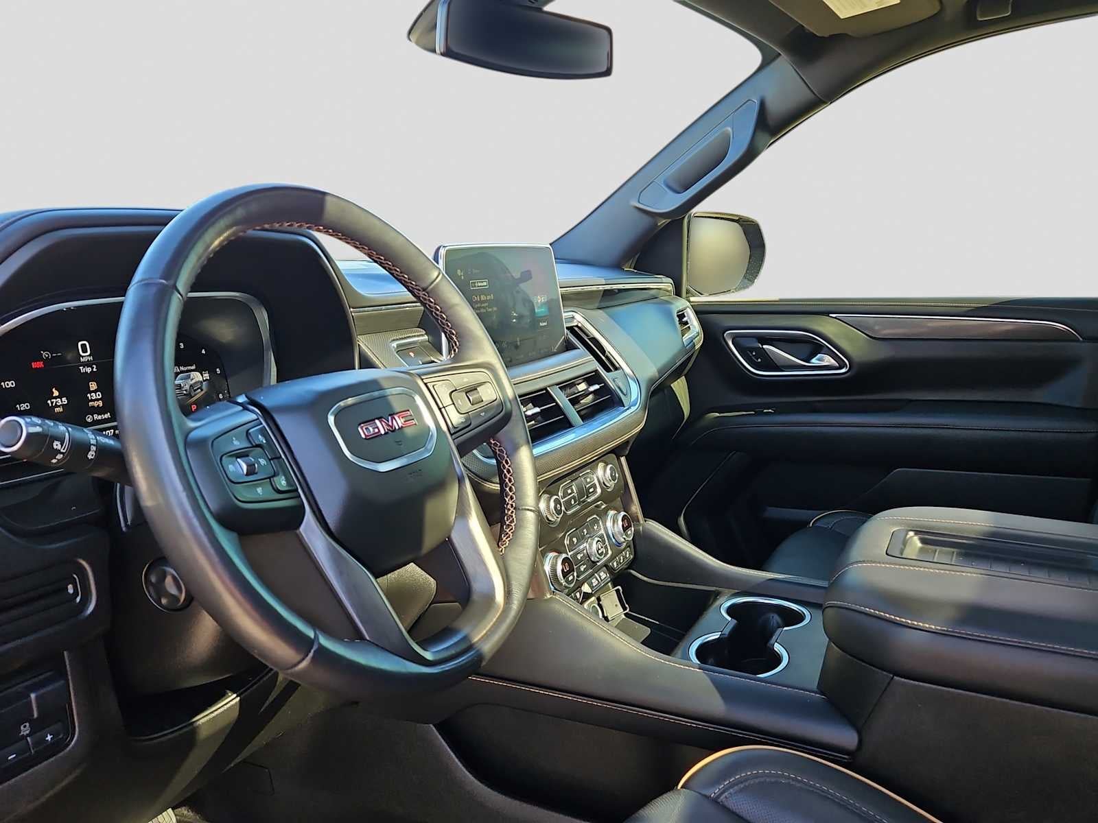 2022 GMC Yukon XL 4WD AT4