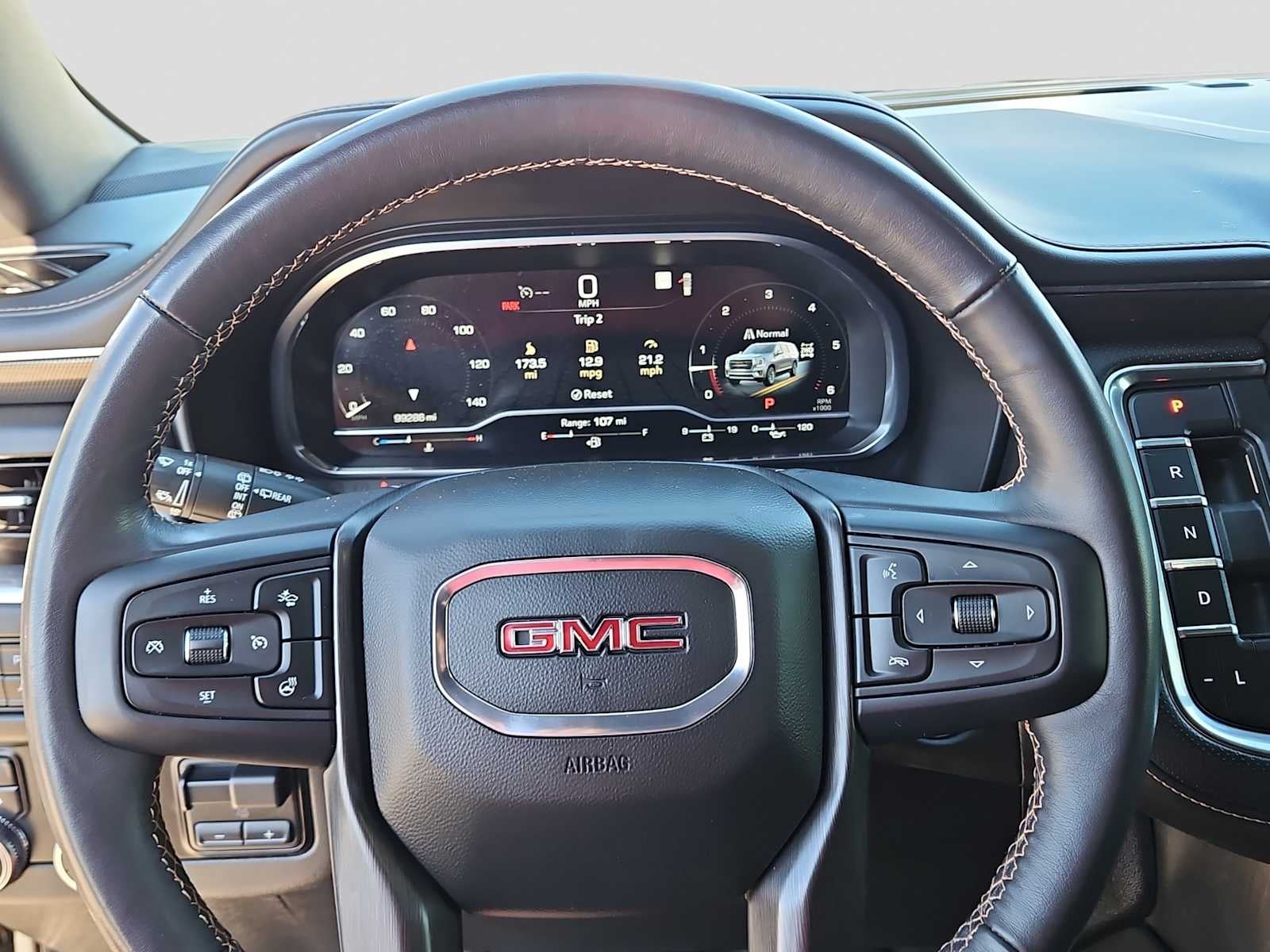 2022 GMC Yukon XL 4WD AT4