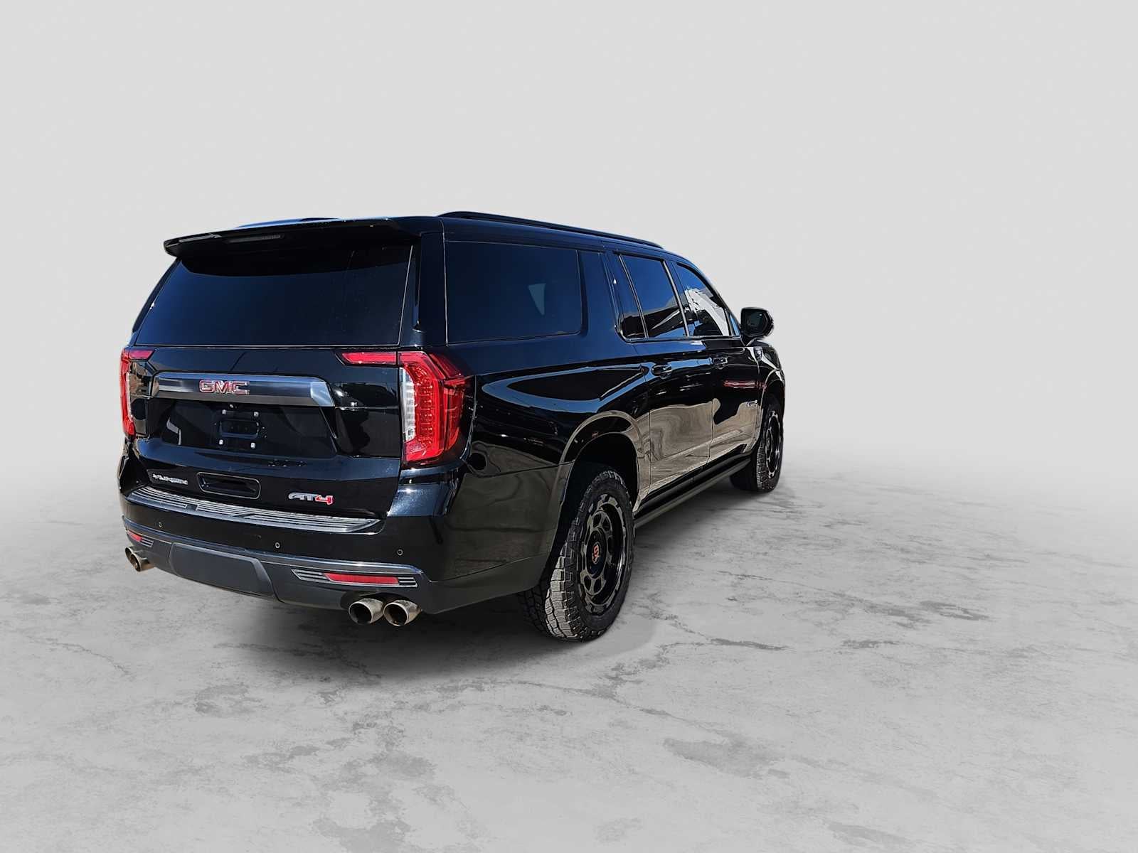 2022 GMC Yukon XL 4WD AT4
