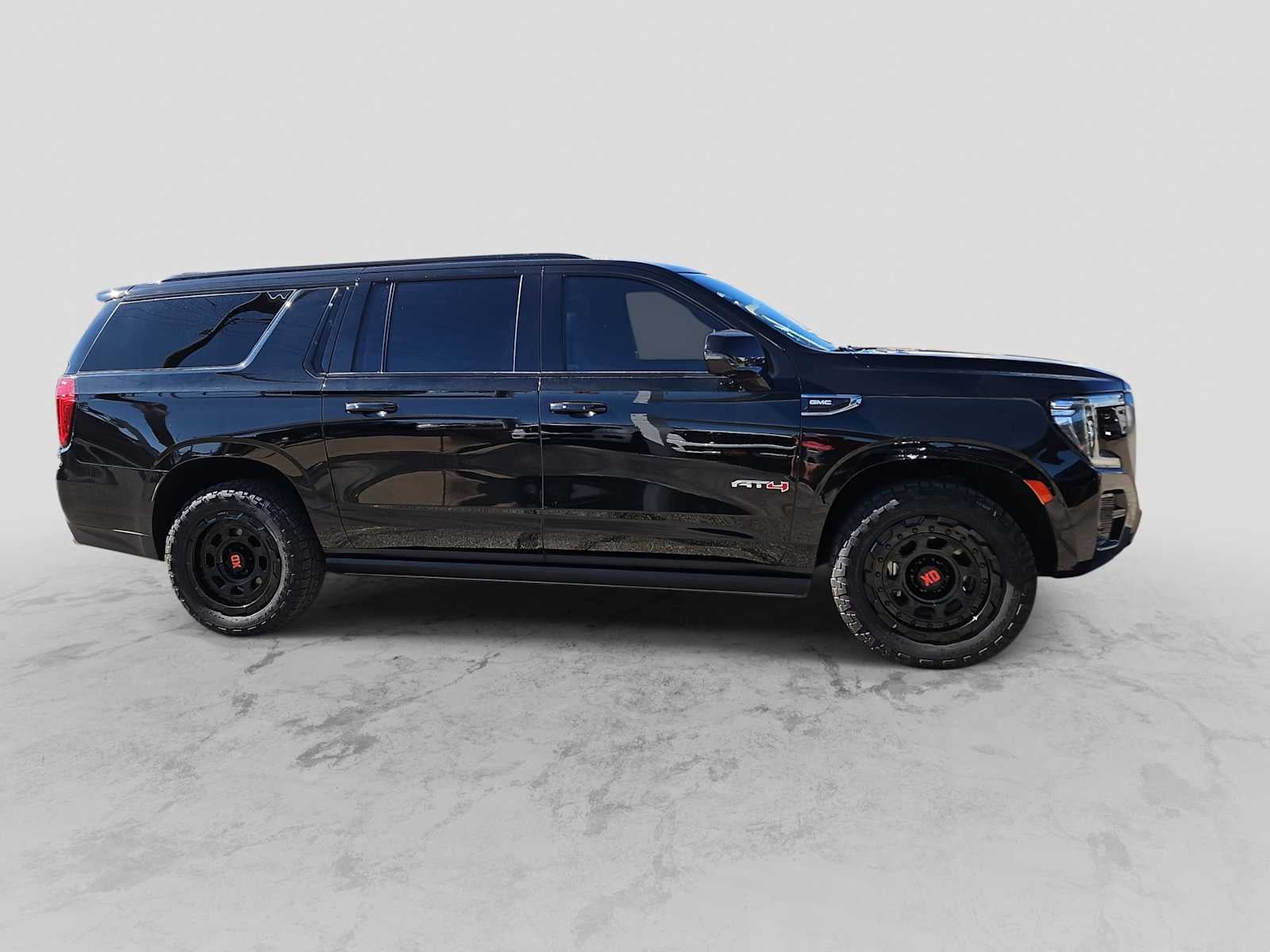 2022 GMC Yukon XL 4WD AT4