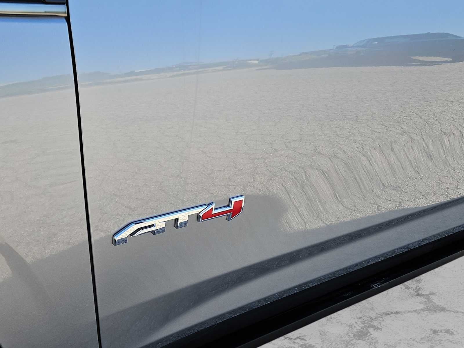 2024 GMC Yukon XL 4WD AT4