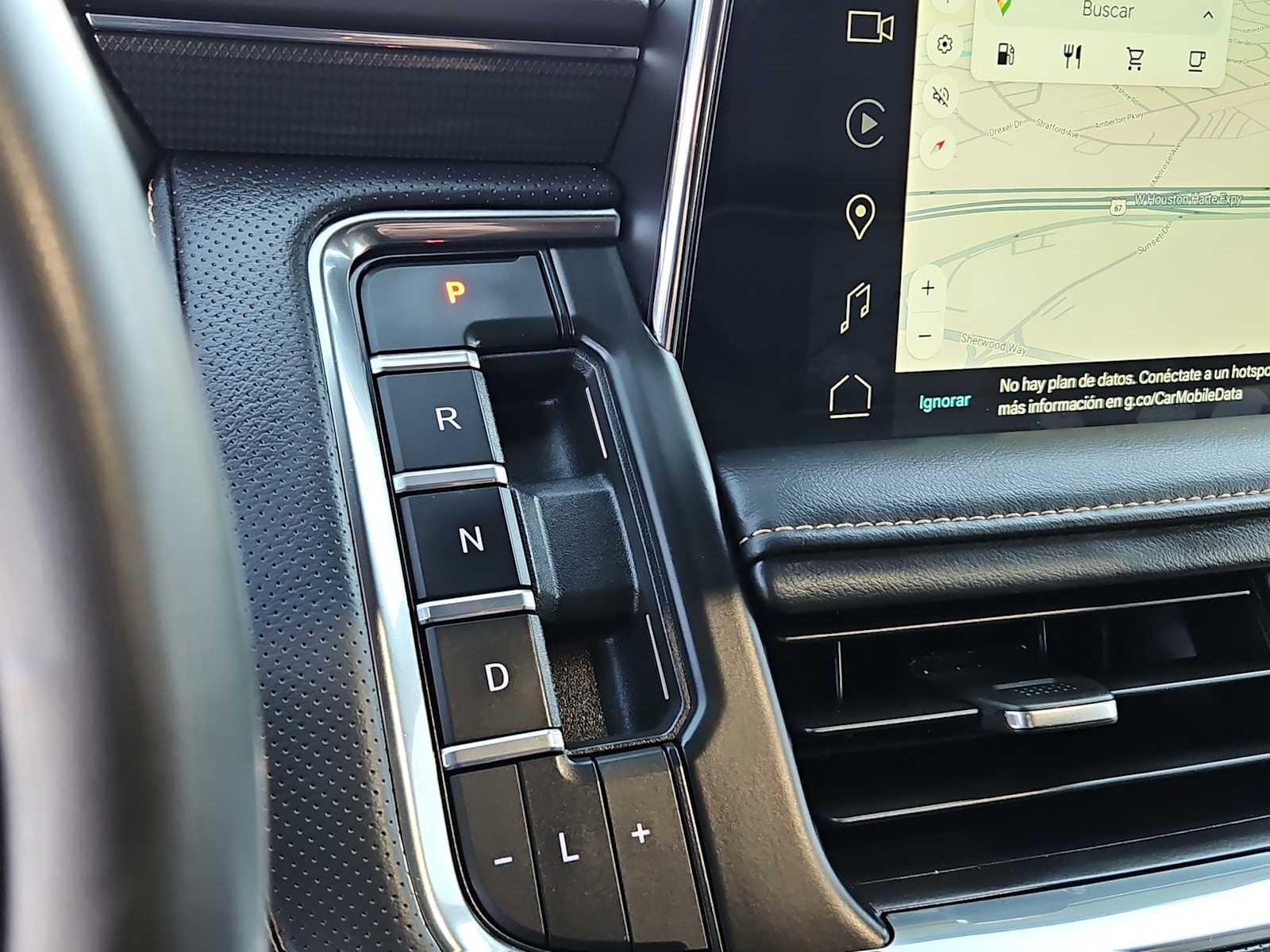 2024 GMC Yukon XL 4WD AT4