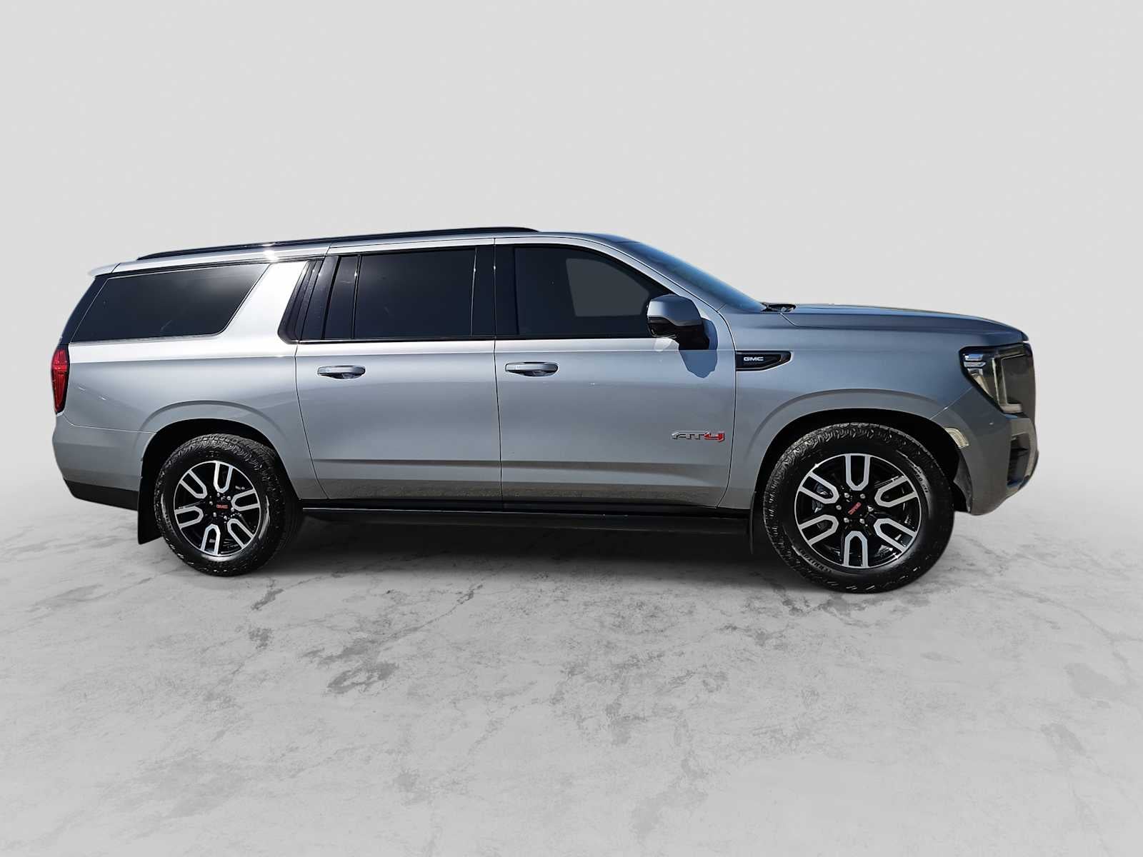 2024 GMC Yukon XL 4WD AT4